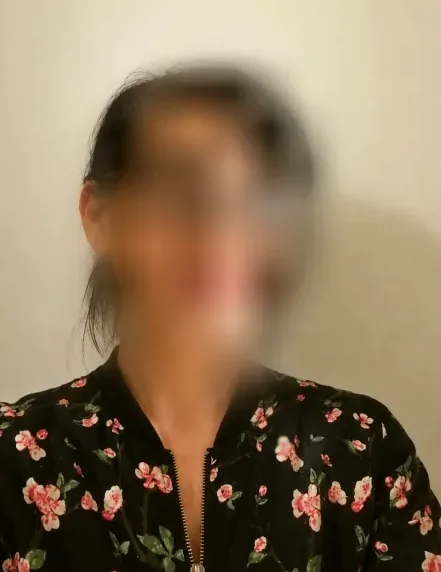 Anna, 39