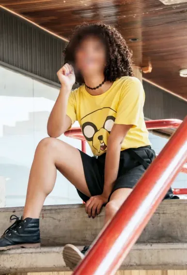 Ayla, 28
