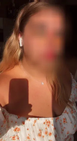 Carlijn, 27