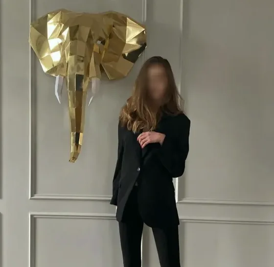 Cindy, 33