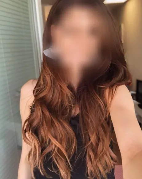 Daphne, 35