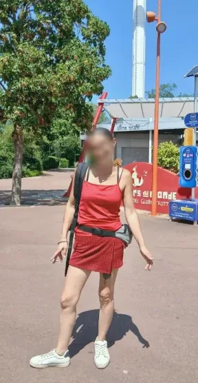 Isabella, 39
