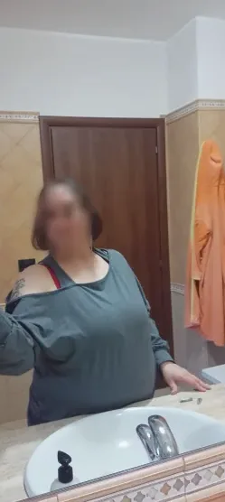 Naomi, 38