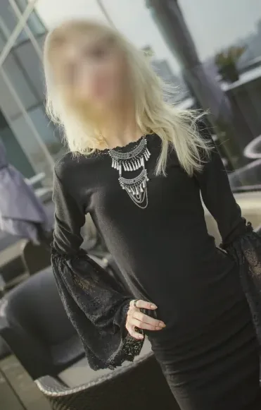 Roos, 25